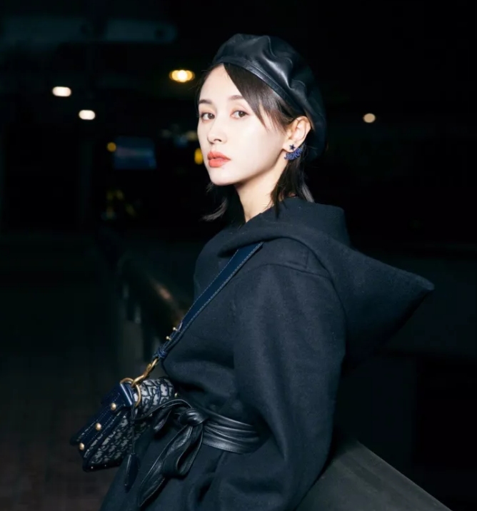 今年秋冬最chic！原來短發(fā)和帽子這么配??！